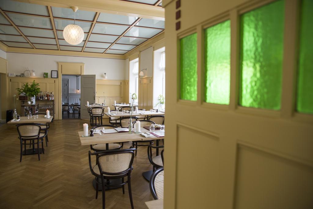 Saxkjobing Hotel